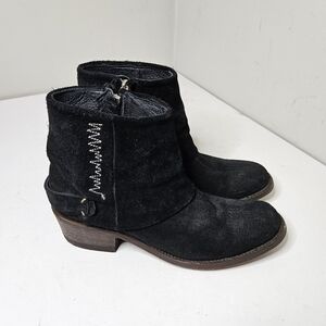 Five Worlds by Cordani Black Suede Booties Stitching Leather Sole Heel 6.5
